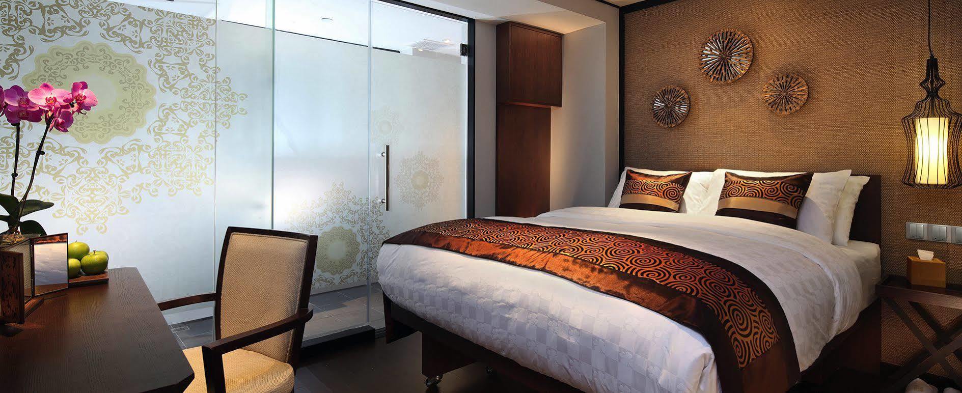 Hotel Clover 33 Jalan Sultan Singapore Exterior photo